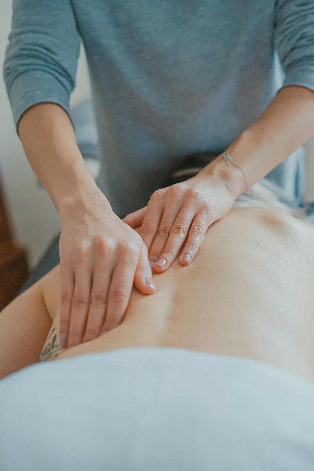 Sesión de tratamiento kinesiológico